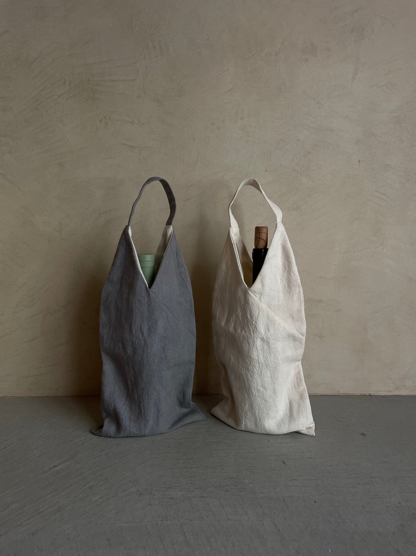 TEA-DYED BOTTLE BAG