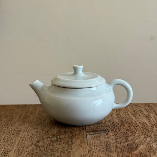 茶壺　北井里佳　B-2